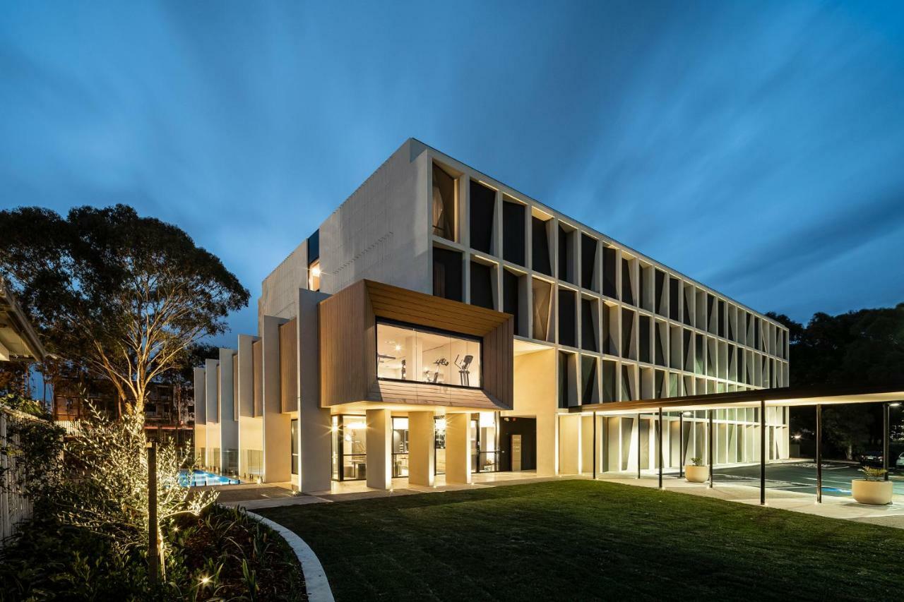 ホテル メルキュール シドニー ルーズ ヒル Kellyville エクステリア 写真